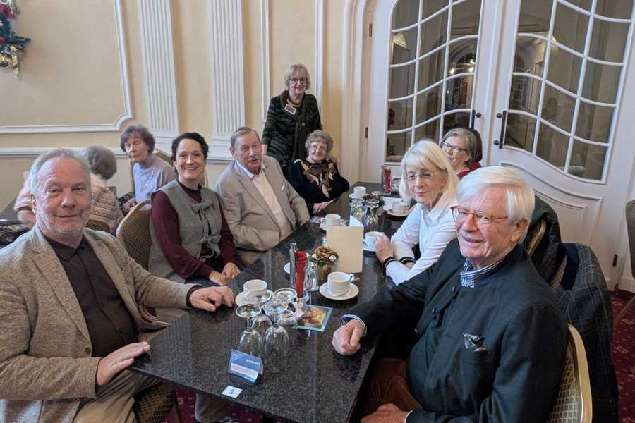 Begeisterte Gäste des Lions Clubs und des Seniorenheims