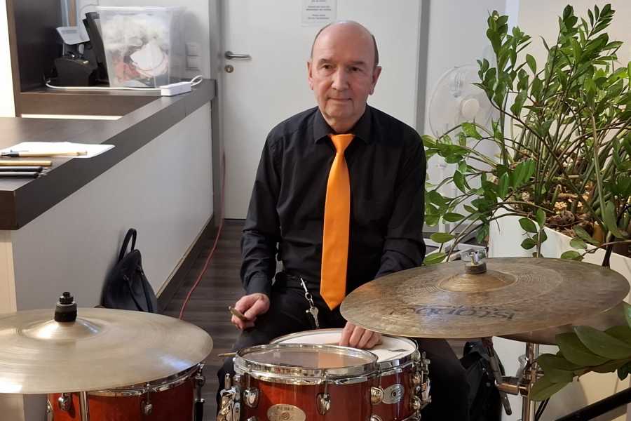 Günter Linke am Schlagzeug