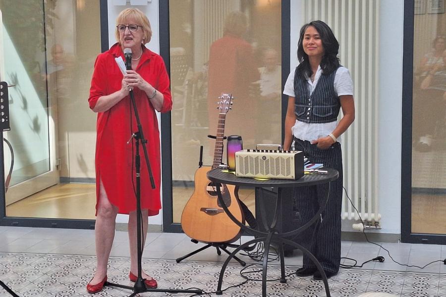 Hannelore Krage beim Interview mit Glady Kruszyna