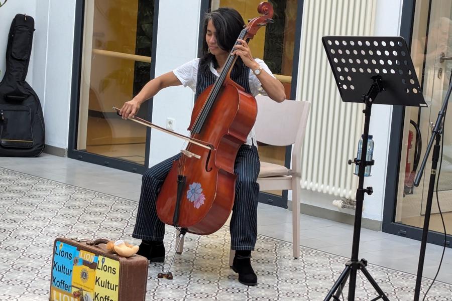 Glady mit Cello