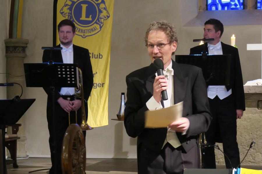 Ensemble-Leiter und Moderator Thomas Eickhoff