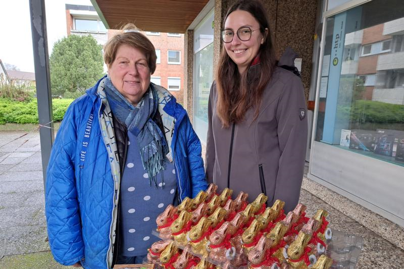 Betty Bekiersch und Laura Rischbieter von der Tafel sorgen für eine gerechte Verteilung