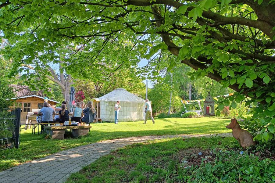 Fuchsbaugarten mit Jurte