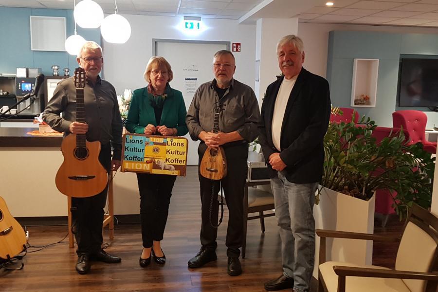 Rainer Fricke, Hannelore Krage, Helmut Deneniß und Ulrich Wittwer freuen sich über einen gelungenen Nachmittag